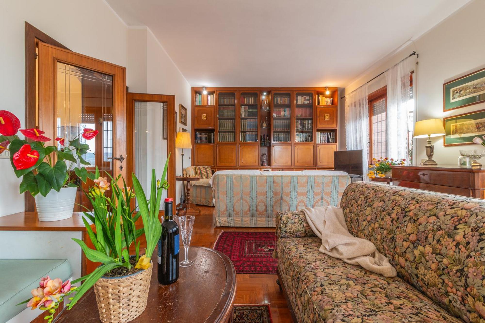 Spaziosa Villa Bifamiliare Campagnano Di Roma Bagian luar foto